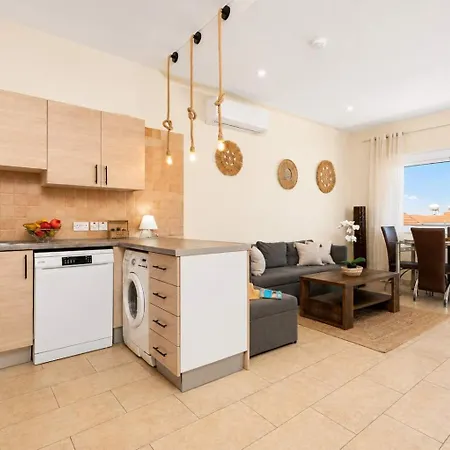 2br Near - Loretta By Premier *
