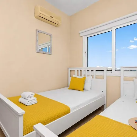 2br Near - Loretta By Premier Apartman Paralímni