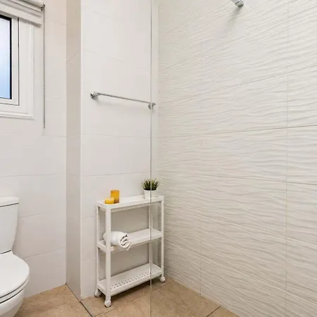 2br Near - Loretta By Premier Apartman *